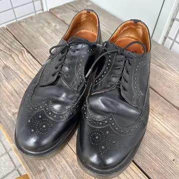 윙팁 블랙 가죽 신발 닥터마틴 Dr.Martens
