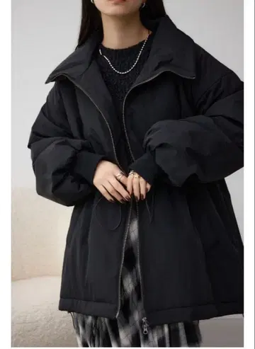 아줄바이마우지 AZUL 누빔 디자인 미들 코트