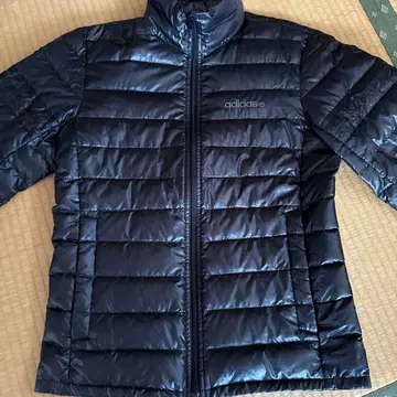 adidas 블랙 다운 자켓