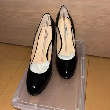 세븐 투 엘르 블랙 에나멜 스틸레토 하이힐