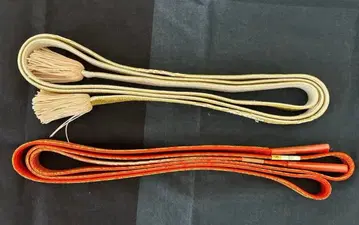 허리띠 빨간색과 금색 전통적인 스타일 M