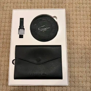 LACOSTE 블랙 가죽 여권 케이스