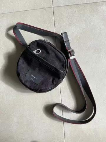 aniary 블랙 나일론 숄더백