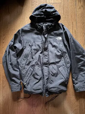 The North Face 다크 그레이 마운틴 후드티