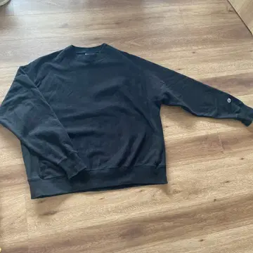 Champion 블랙 맨투맨 L 사이즈