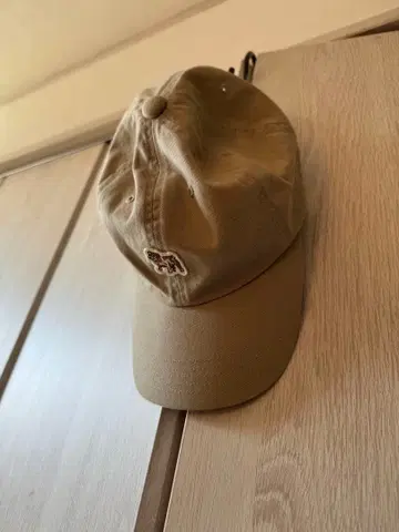 CHILD WOMAN 베이지 야구 모자