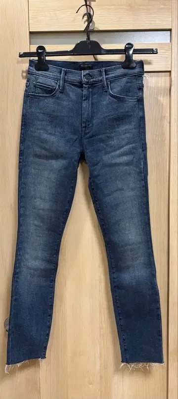 미사용 새상품 MOTHER 다크 블루 스키니 데님 프린지 밑단