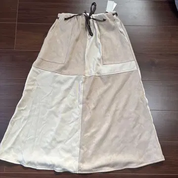 두두 타이트 스커트 베이지 계열