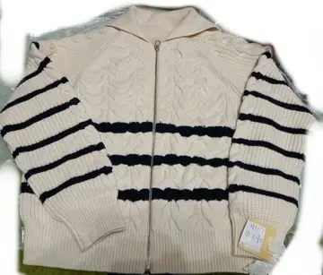 미사용 택 포함 본상스 보더 무늬 가디건