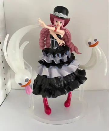 원피스 제일복권 메모리 오브 히로인즈 C상 페로나 피규어