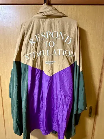 R-RESPOND TO STIMULATION 마운틴 후드티