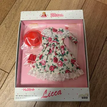 리카짱 드레스 세트 꽃무늬 레어템