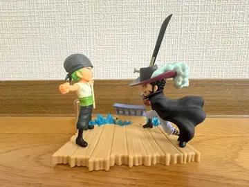 원피스 조로 미호크 피규어