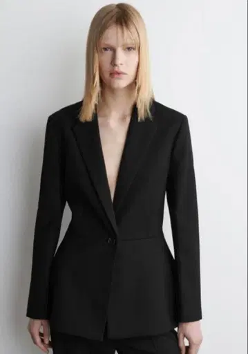 COS 블랙 테일러드 자켓 미사용 새상품