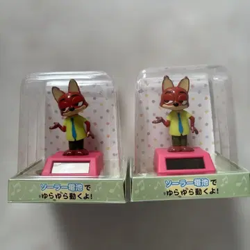 디즈니 흔들흔들 마스코트 솔라 배터리 여우 피규어 2체 세트