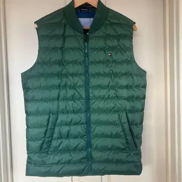 타미힐피거 그린 다운 베스트