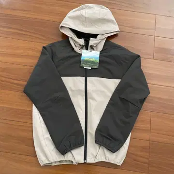 올 웨더 후드 부착 마운틴 후드티