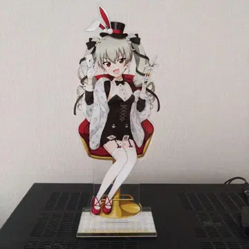 걸즈 & 판처 안초비 아크릴 피규어