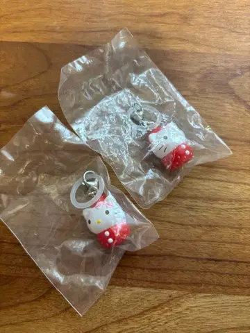 산리오 메지루시 액세서리 딸기