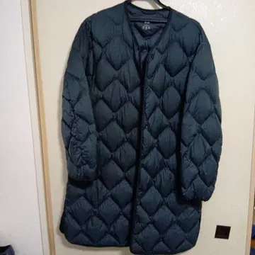 유니클로 울트라 라이트 다운 릴랙스 코트 다크 그린 L 사이즈