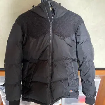 Dickies 블랙 다운 자켓 S