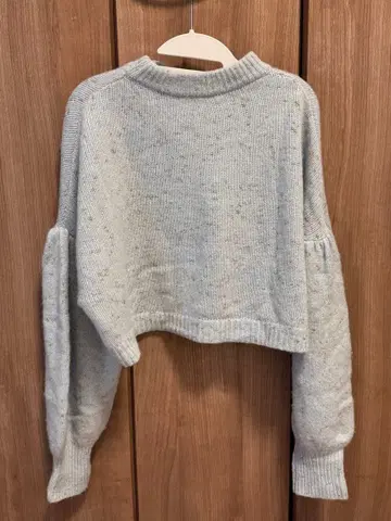 룰루윌비 라메 스카이블루 숏 기장 니트