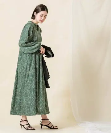 Greedy Brilliant 기하학 요크 래글런 원피스 그린