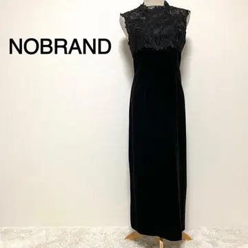 노브랜드 블랙 컬러 자수 디자인 벨로아 원단 롱 드레스