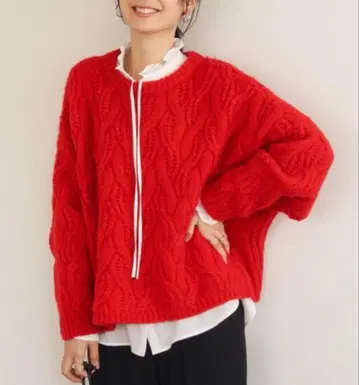 오버 사이즈 케이블 짜임 빨간색 니트