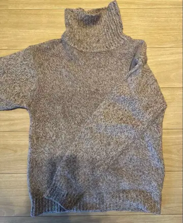 랄&릴 베이지 터틀넥 니트 스웨터