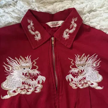 [ vintage ] 빨간색 드래곤 자수 스카잔