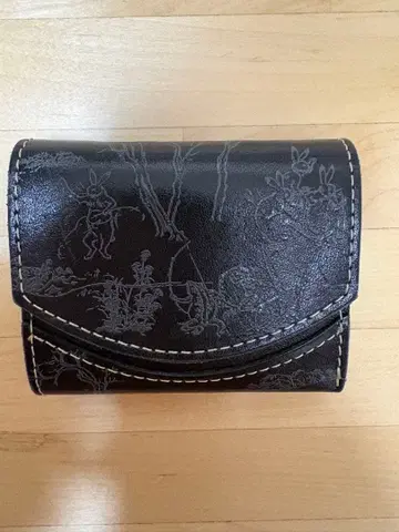 콰트로 갓츠 페케뇨 블랙 조수기화