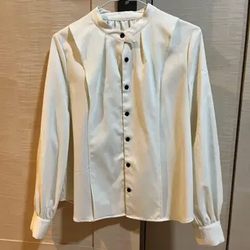 UNITED TOKYO 아이보리 스탠드 카라 셔츠 긴팔