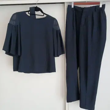 네이비 플레어 슬리브 셋업