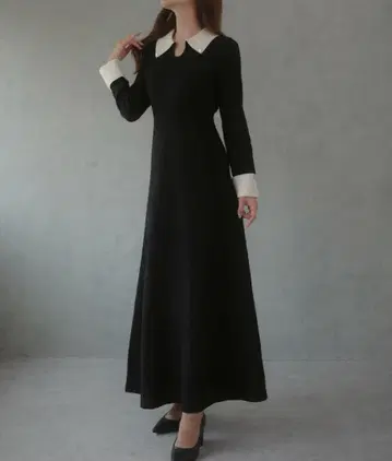 JUNOAH 바이컬러 세미 플레어 니트 원피스