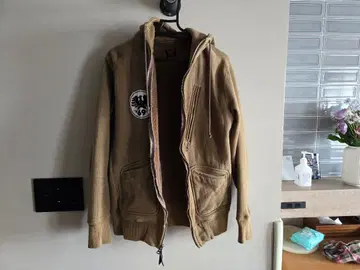 웨스트 라이드 베이지 후드티 사이즈 38