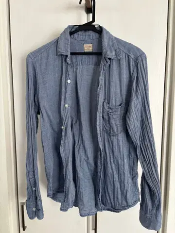 YANUK 라이트 블루 긴팔 셔츠