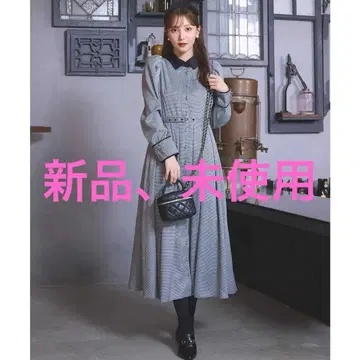 Swingle 스윙 바이컬러 카라 파이핑 턱 플레어 셔츠 원피스