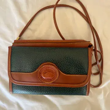 Dooney & Bourke 듀니앤버크 숄더백