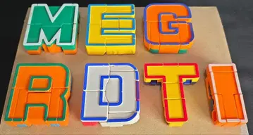 다색 로봇 블록 세트 7체