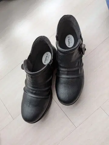 토파즈 스노우 부츠 23.5cm 4E 블랙 방수 미끄럼 방지