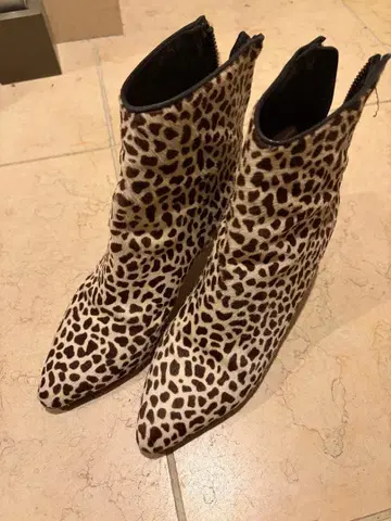 [ 레어 ] Maud Frizon 모드프리존 기린 패턴 숏부츠