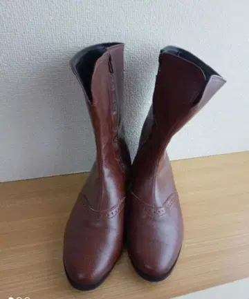 브라운 가죽 지퍼 부츠 미들 부츠 23cm 프론트 슬릿