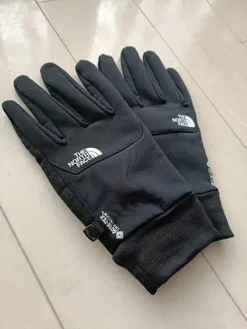 THE NORTH FACE 윈드스토퍼 이칩 그로브 XL