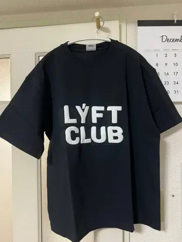 LYFT CLUB 블랙 티셔츠