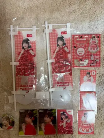 아크릴 스탠드 세트 (빨간색, 핑크, 옐로우 컬러)