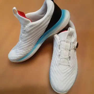 사우스포트 러닝화 27.0cm