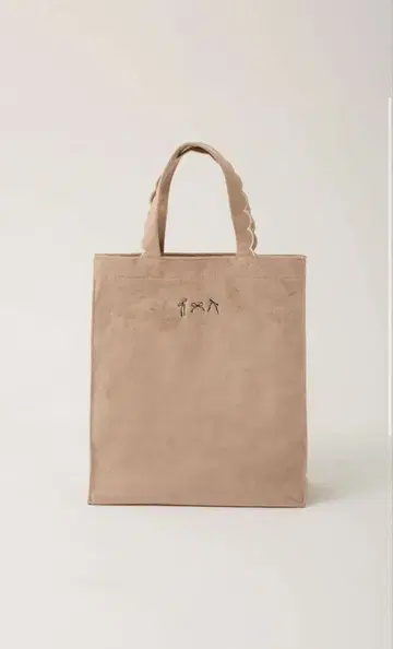 elu. 엘르 플뢰르 토트