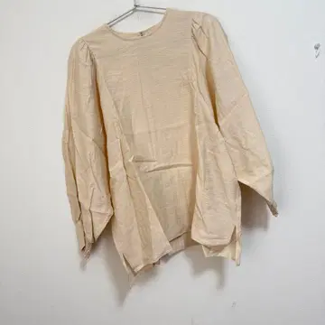 그린 라벨 릴랙싱 웨지 슬리브 풀오버 블라우스 24