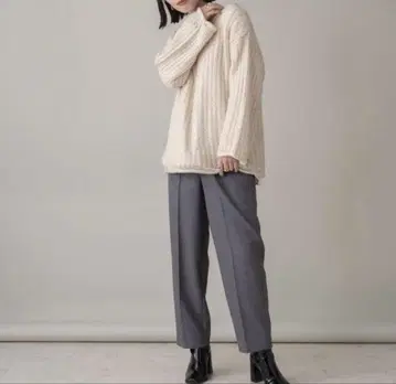 EUCLAID 그레이 팬츠